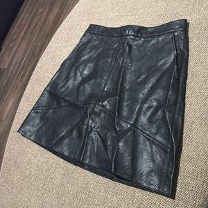 ZARA BASIC size medium skirt